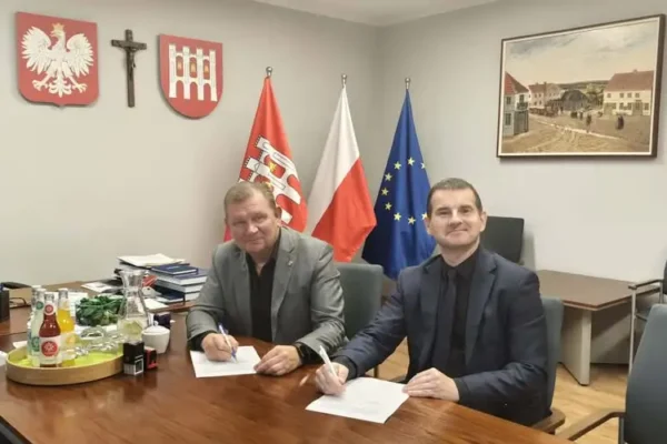 Gmina Rutki podpisała umowę na przebudowę drogi Dobrochy – Szlasy Mieszki